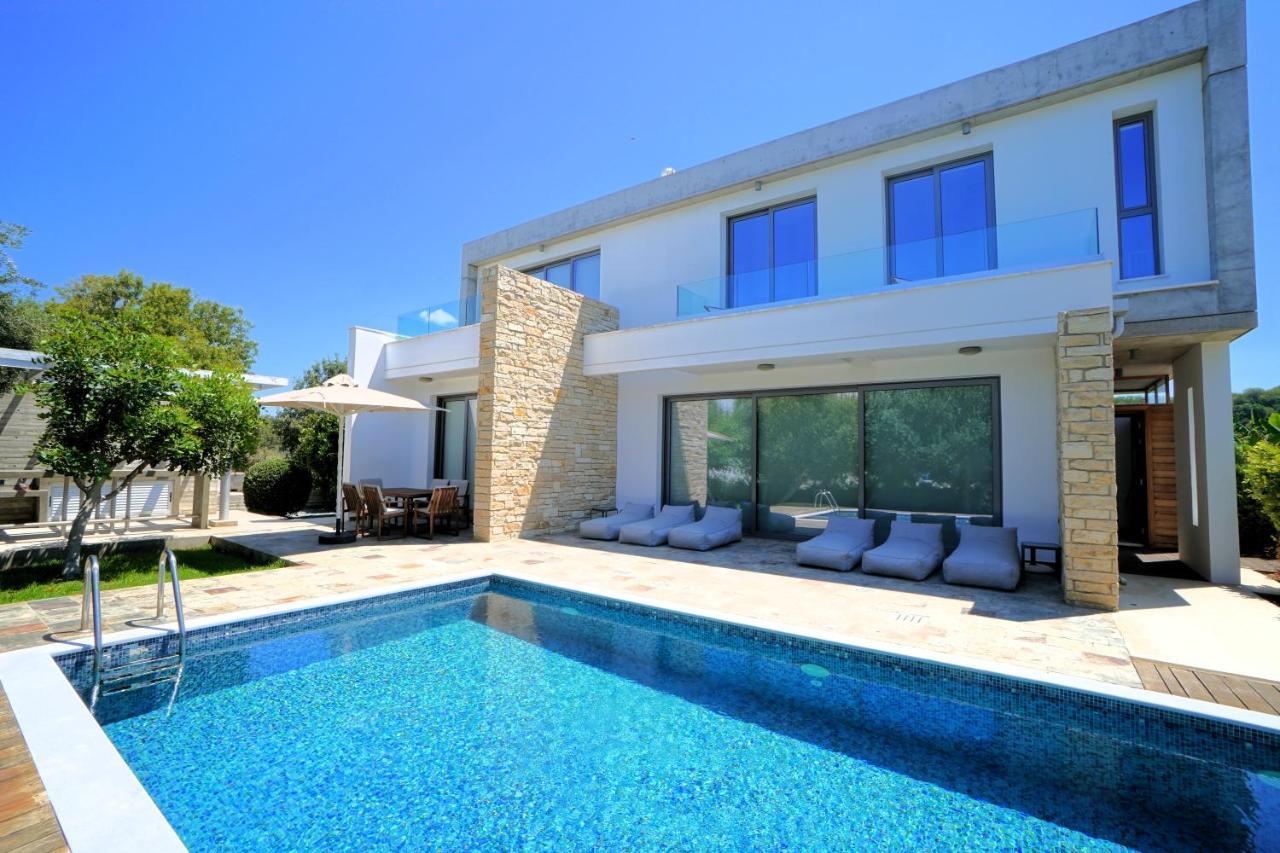 Olive Grove 4 Bedroom Villa